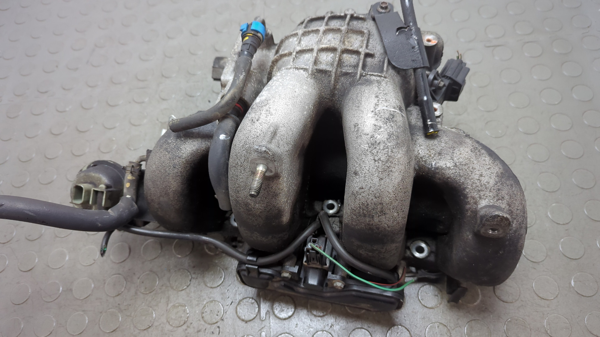 Коллектор впускной