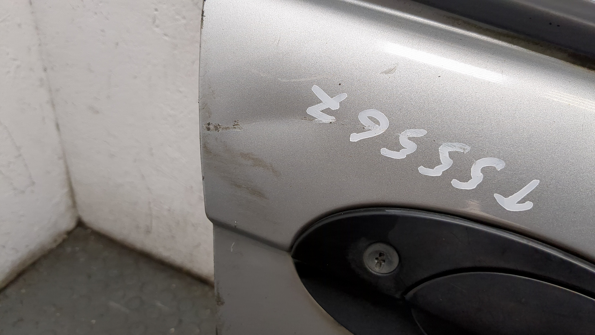 Дверь передняя правая