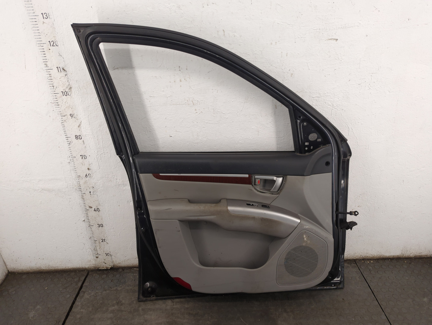 Дверь передняя левая