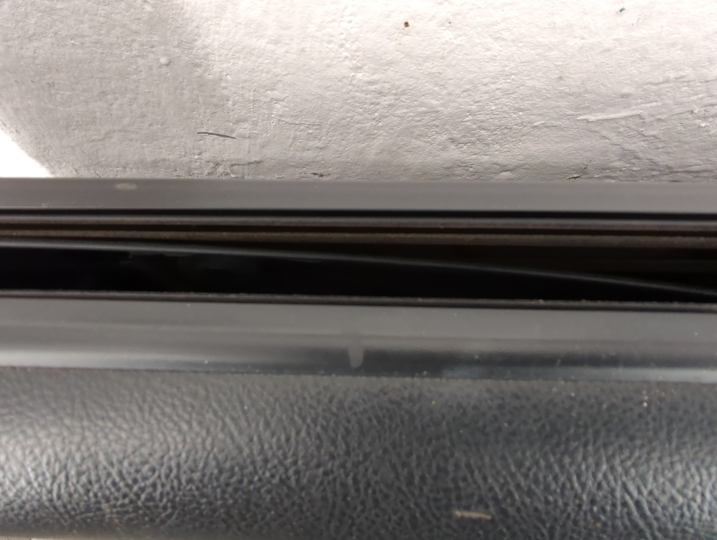 Дверь передняя левая