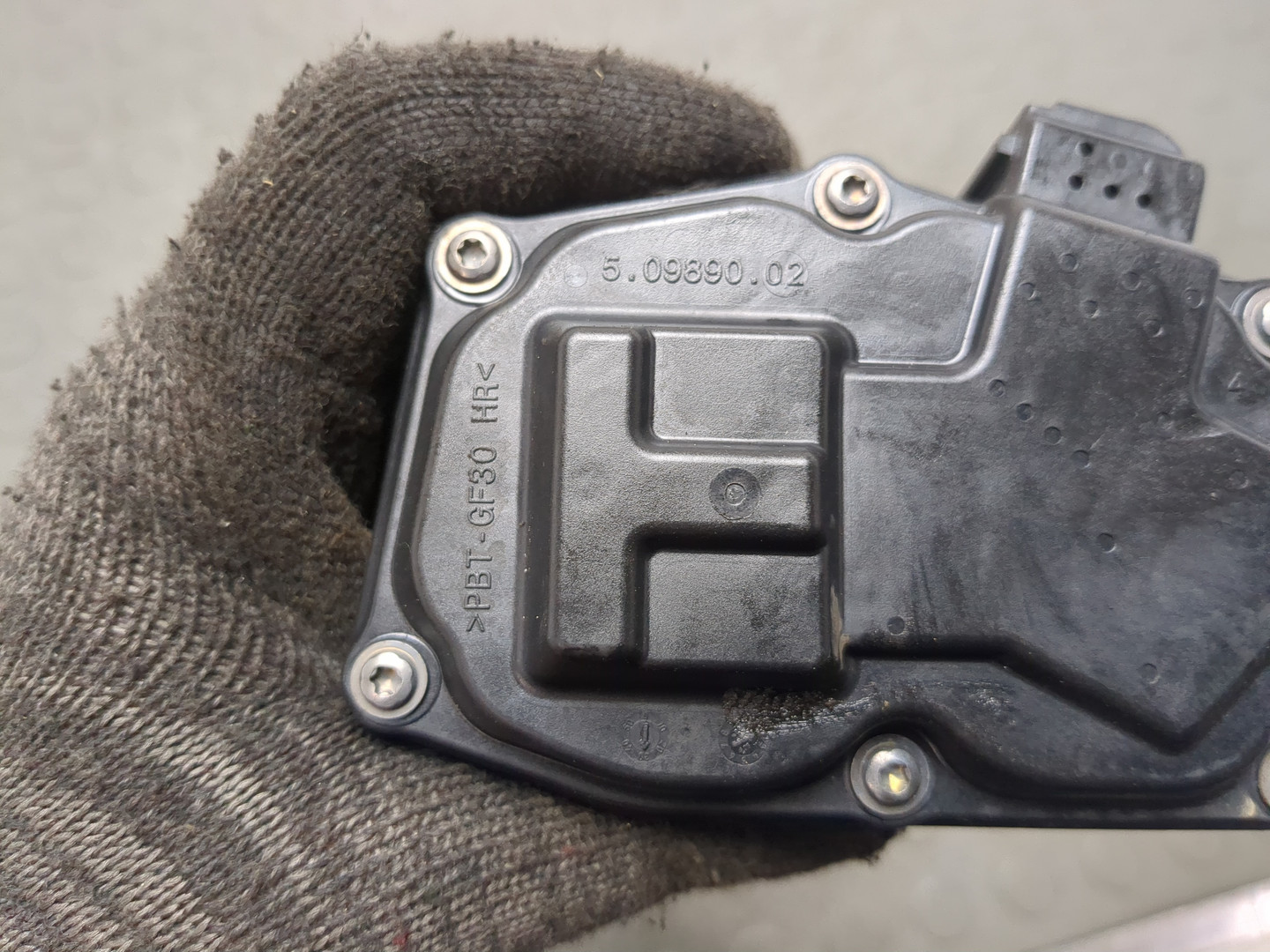 Заслонка дроссельная электрическая