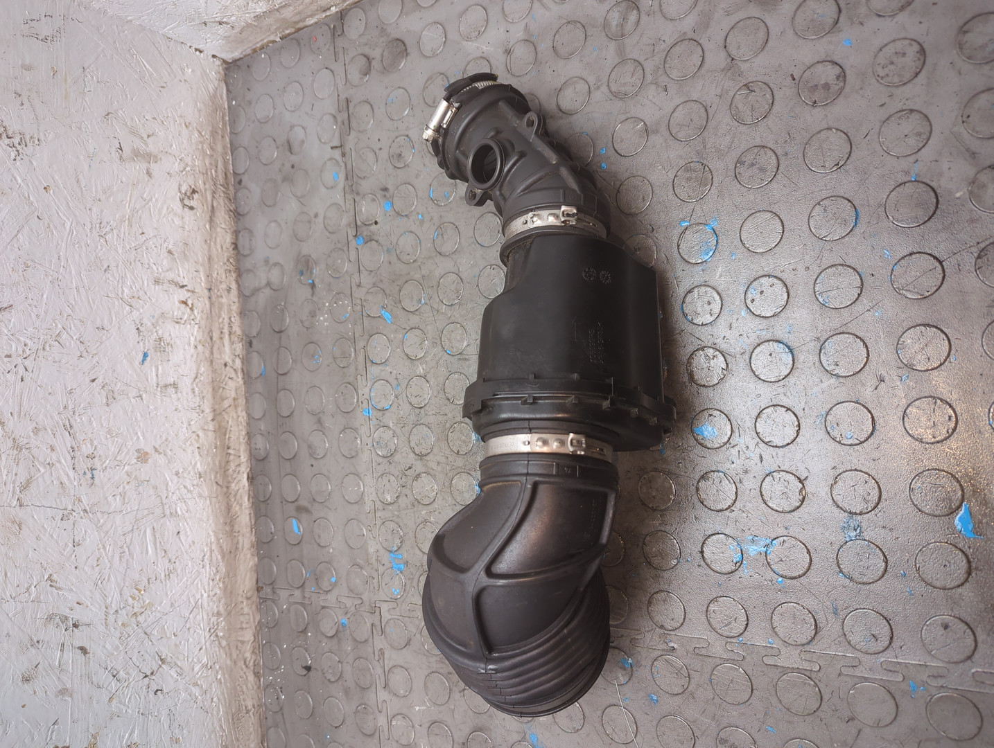 Патрубок воздушного фильтра