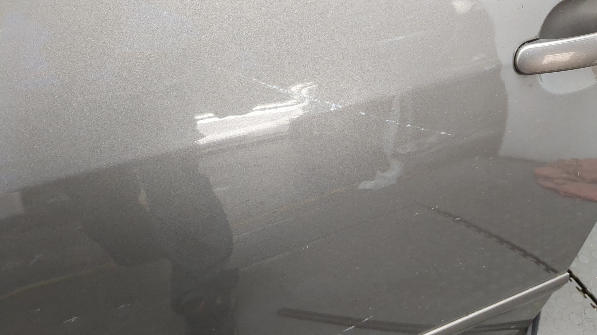 Дверь передняя левая