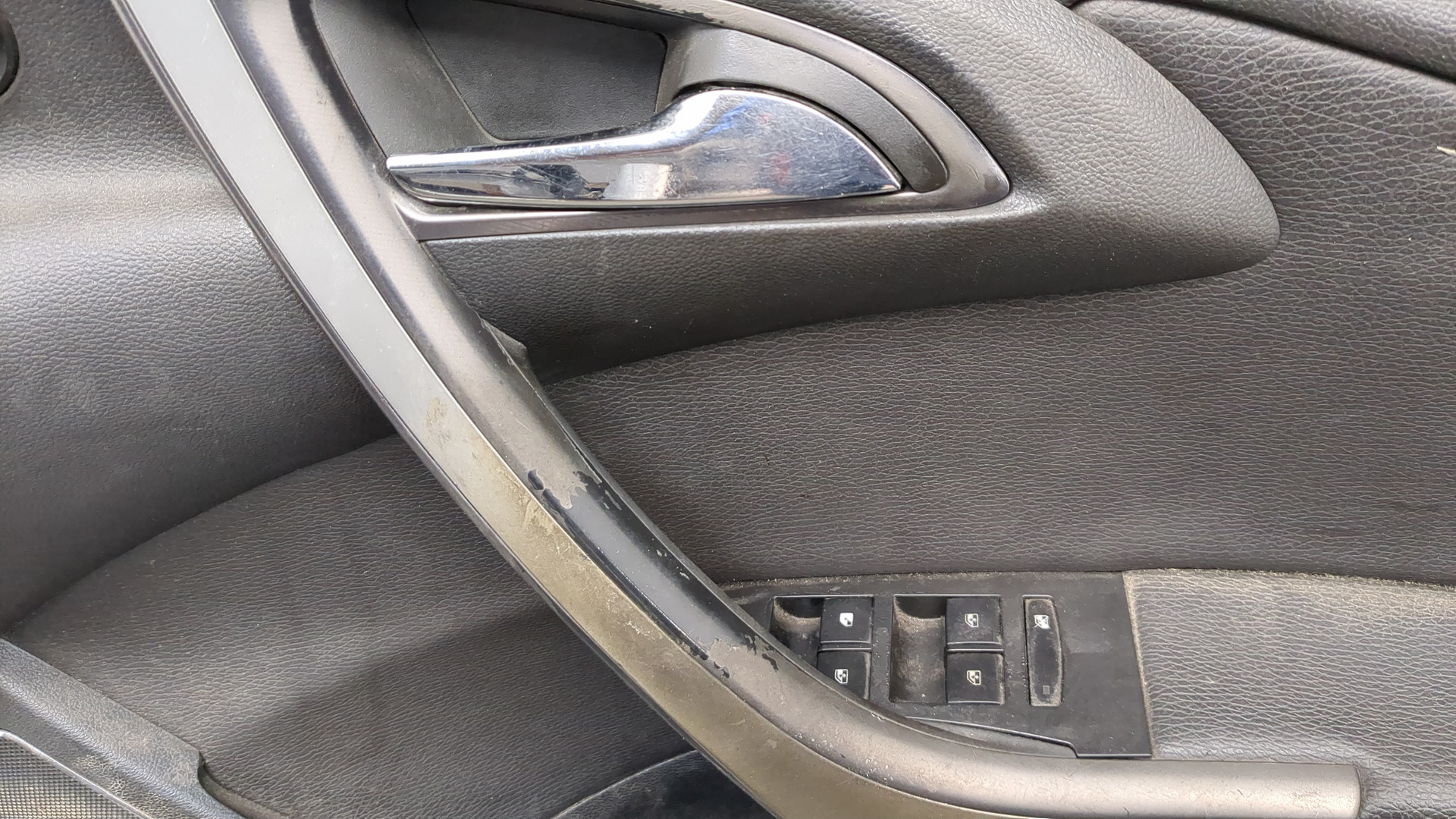 Дверь передняя правая