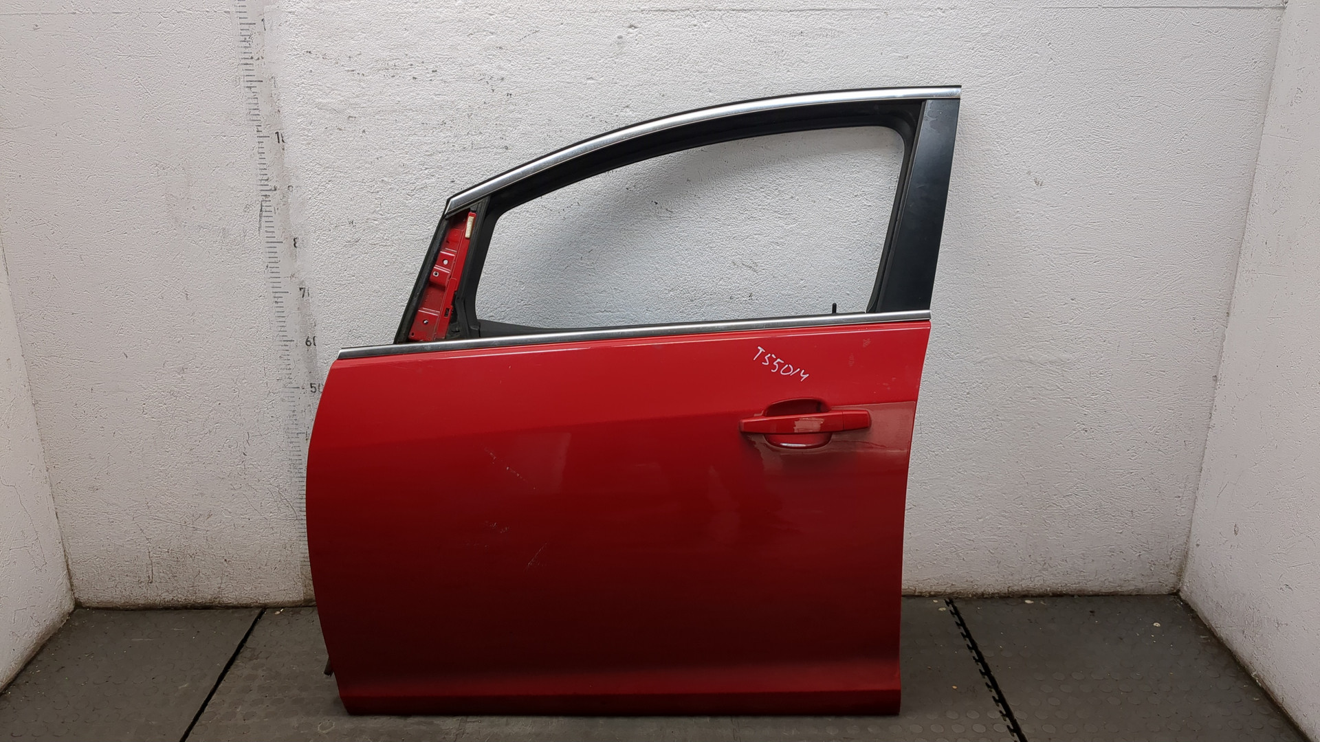 Дверь передняя левая