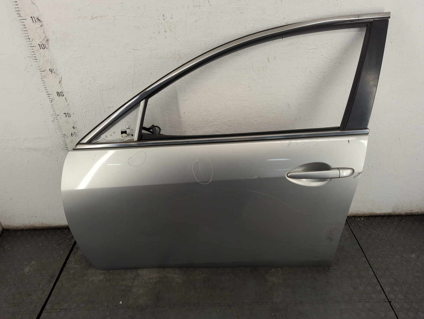 Дверь передняя левая