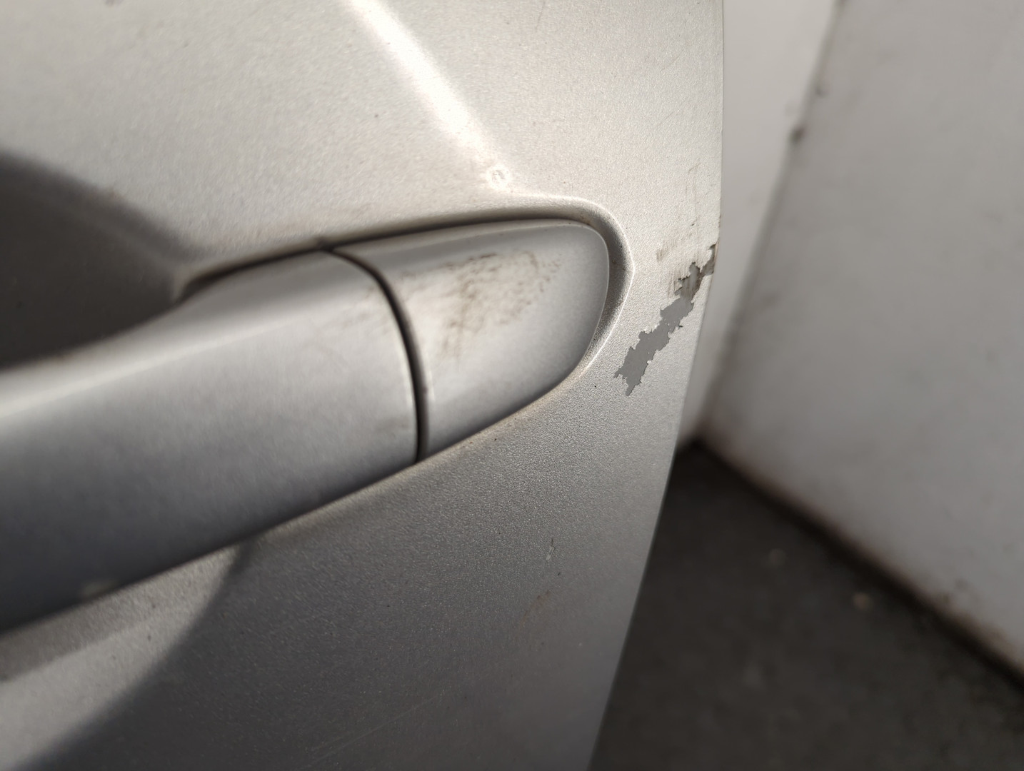 Дверь передняя левая