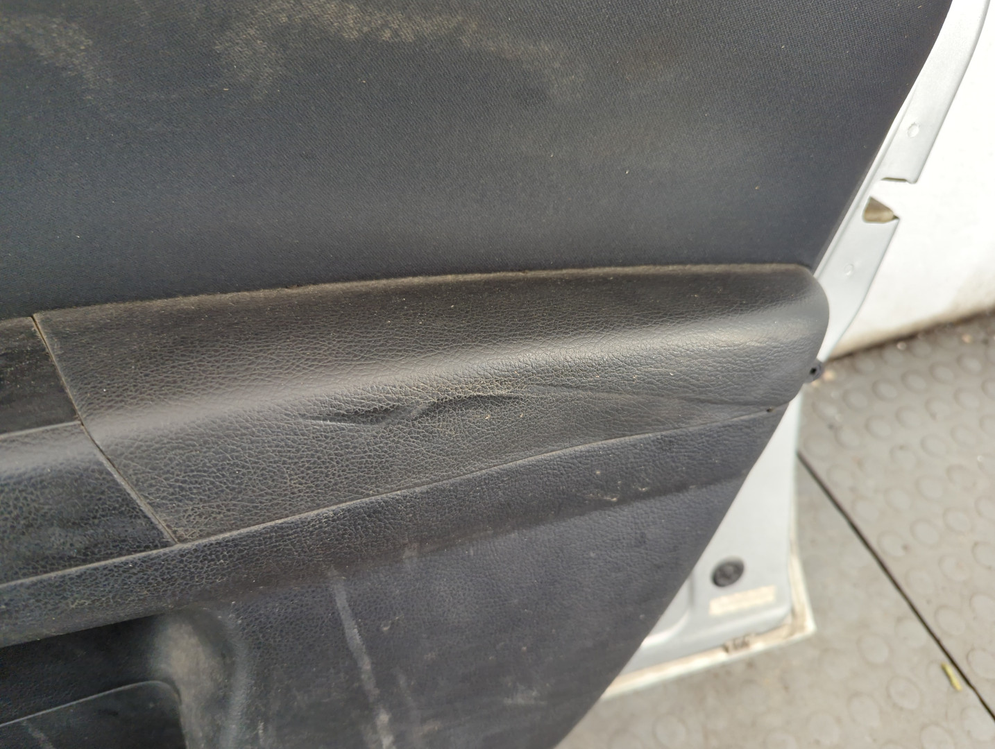 Дверь передняя правая