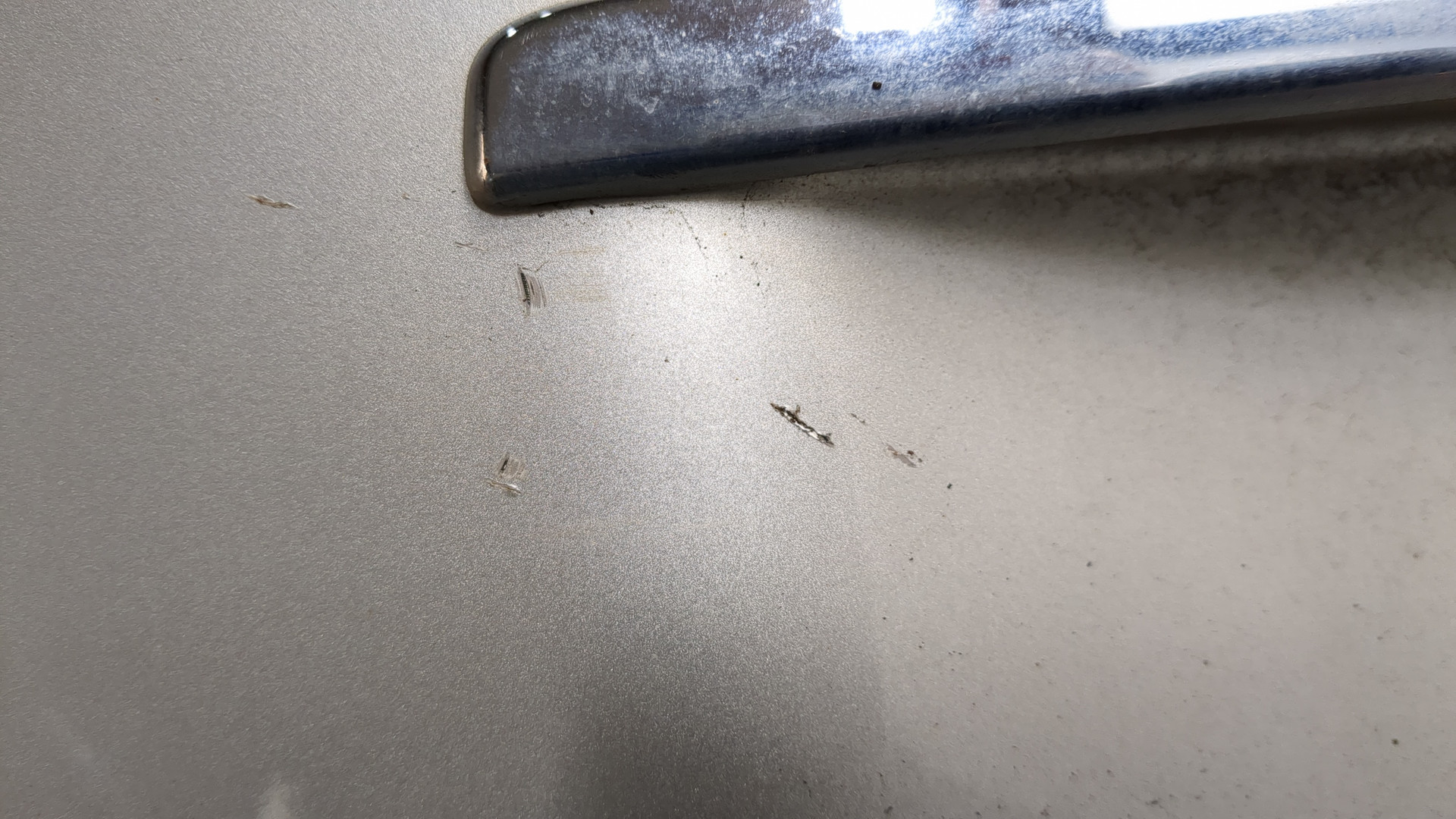 Дверь багажника