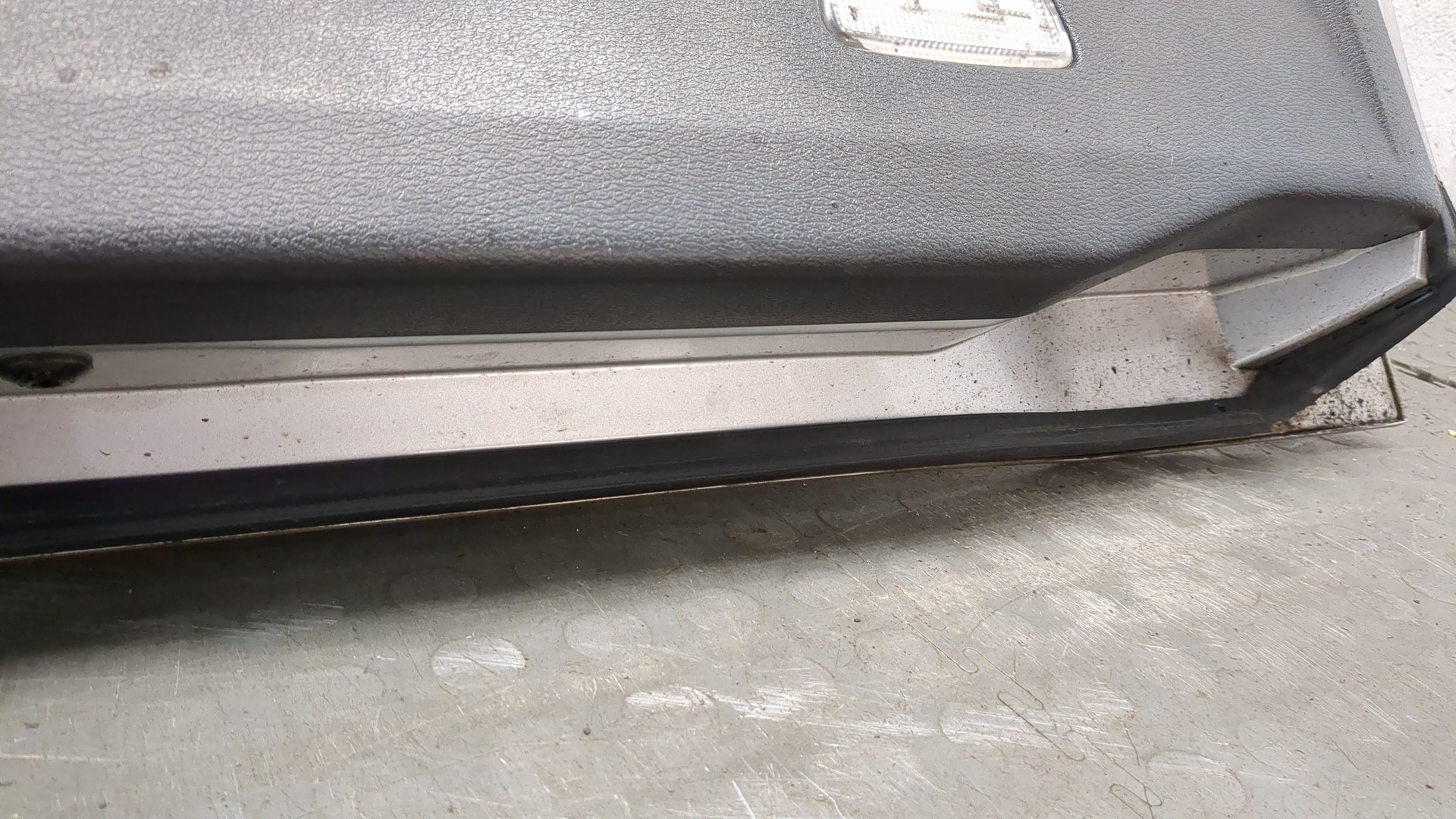 Дверь багажника