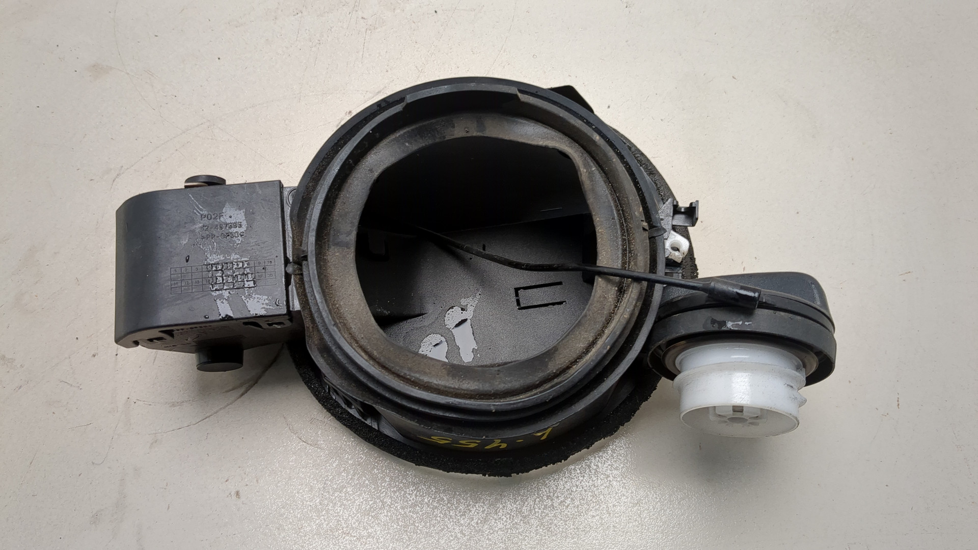 Лючок бензобака