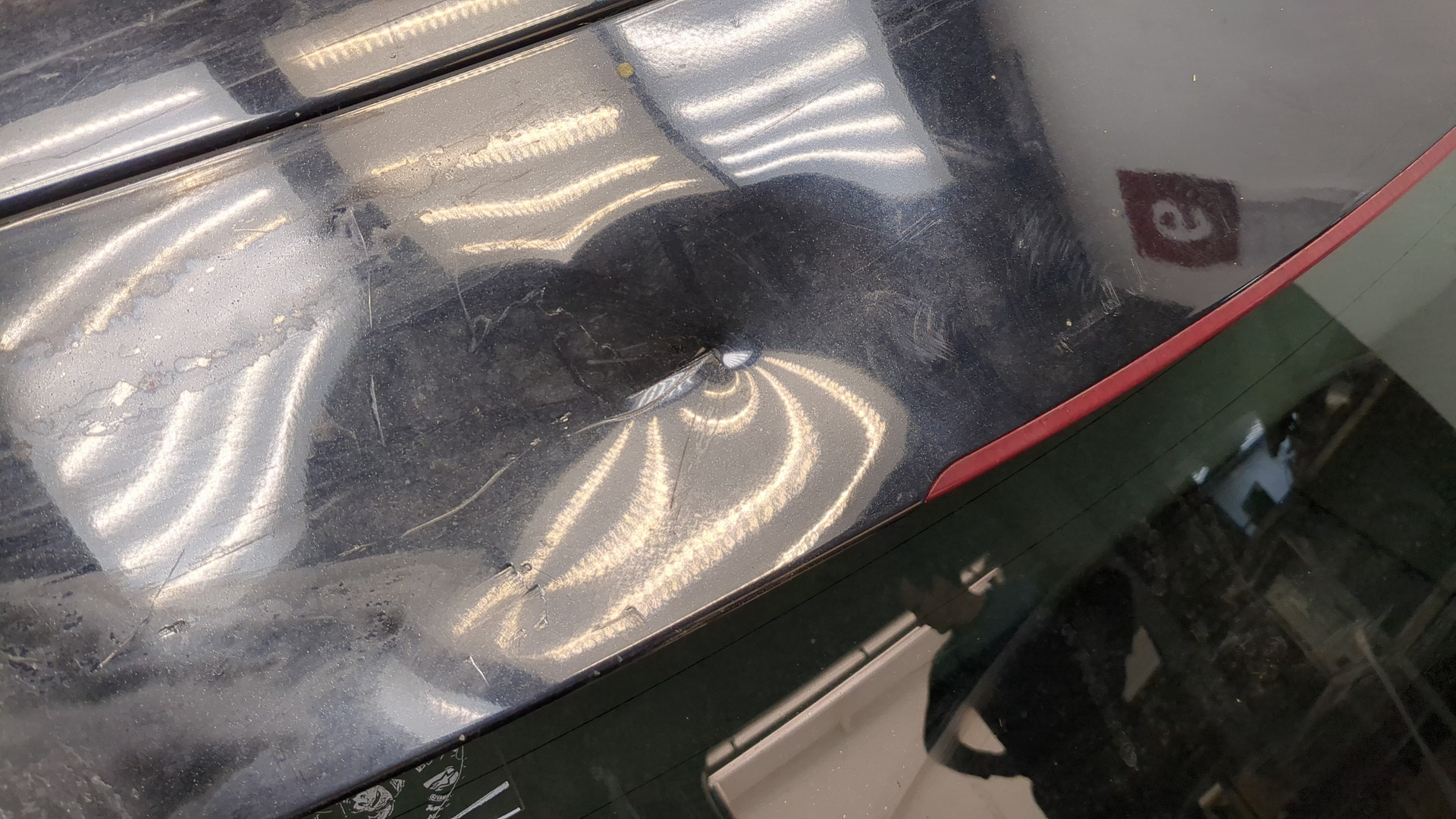 Дверь багажника