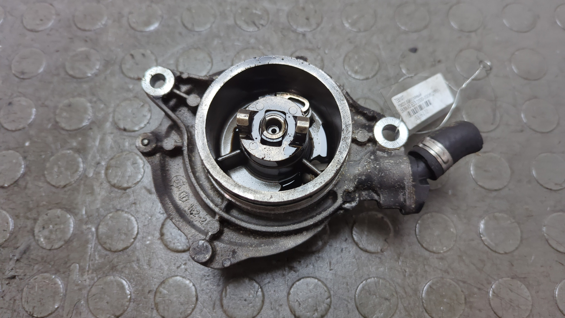 Насос вакуумный