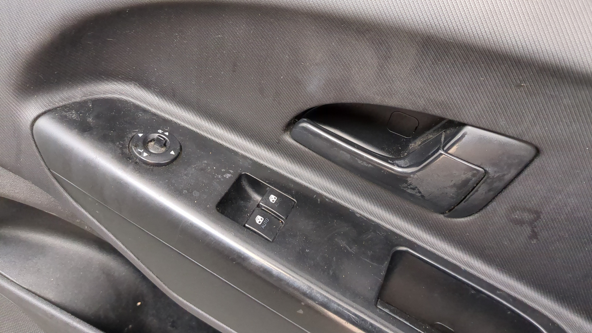 Дверь передняя правая