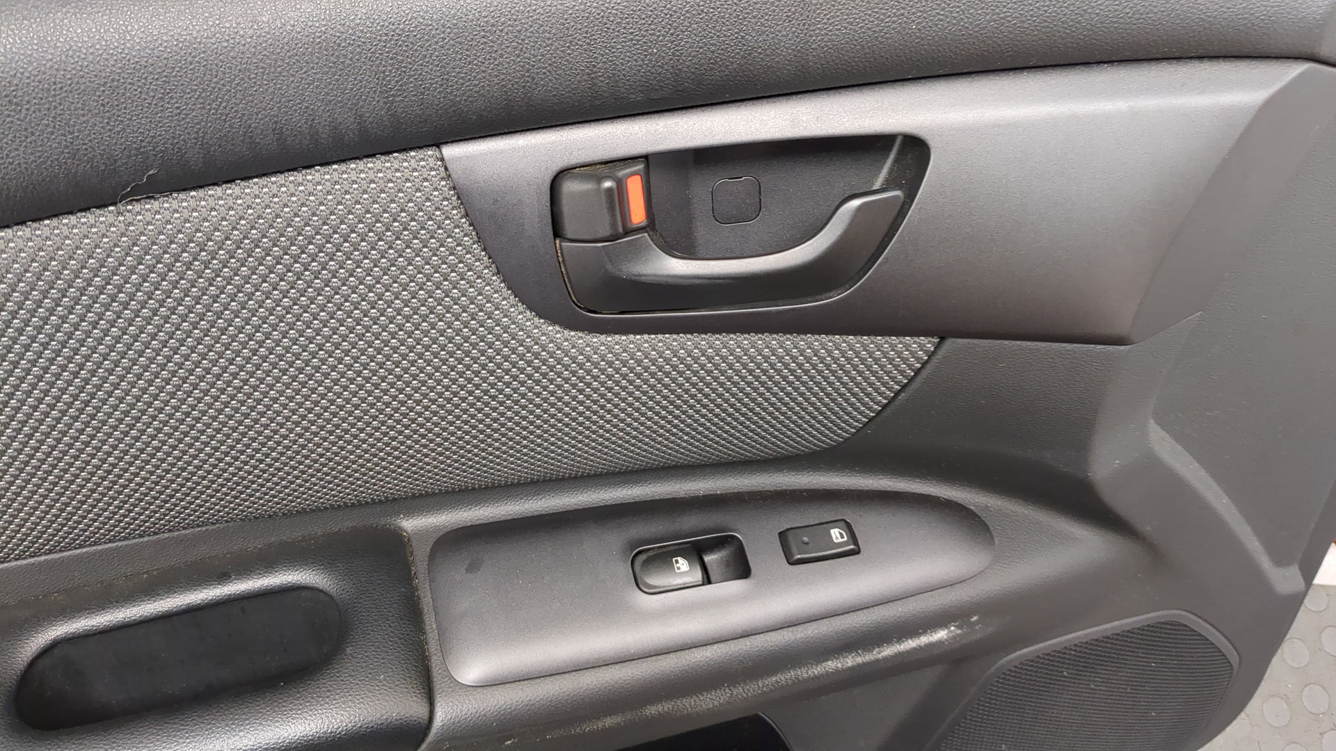 Дверь передняя левая