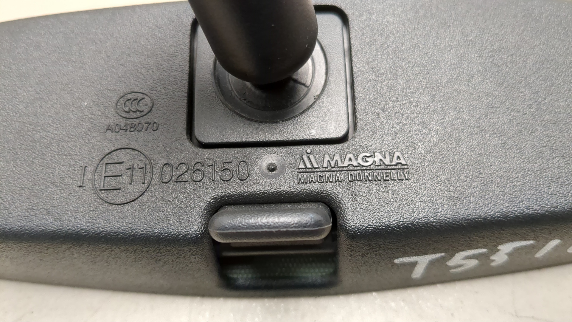 Зеркало заднего вида