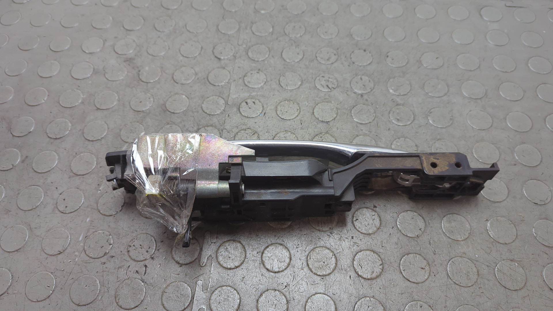 Ручка двери наружная