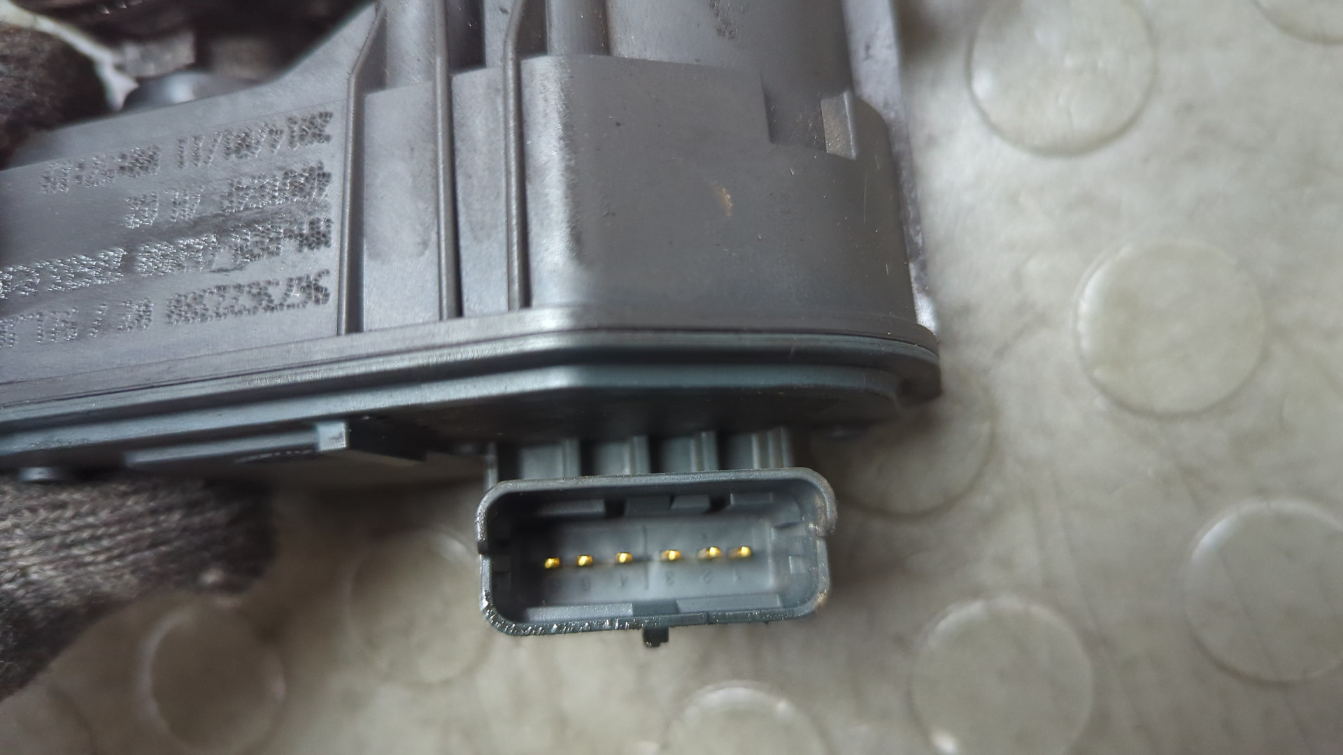 Заслонка дроссельная электрическая