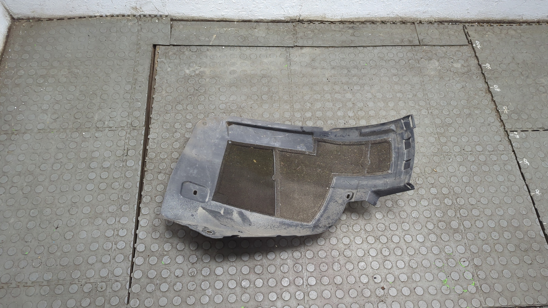 Локер передний правый