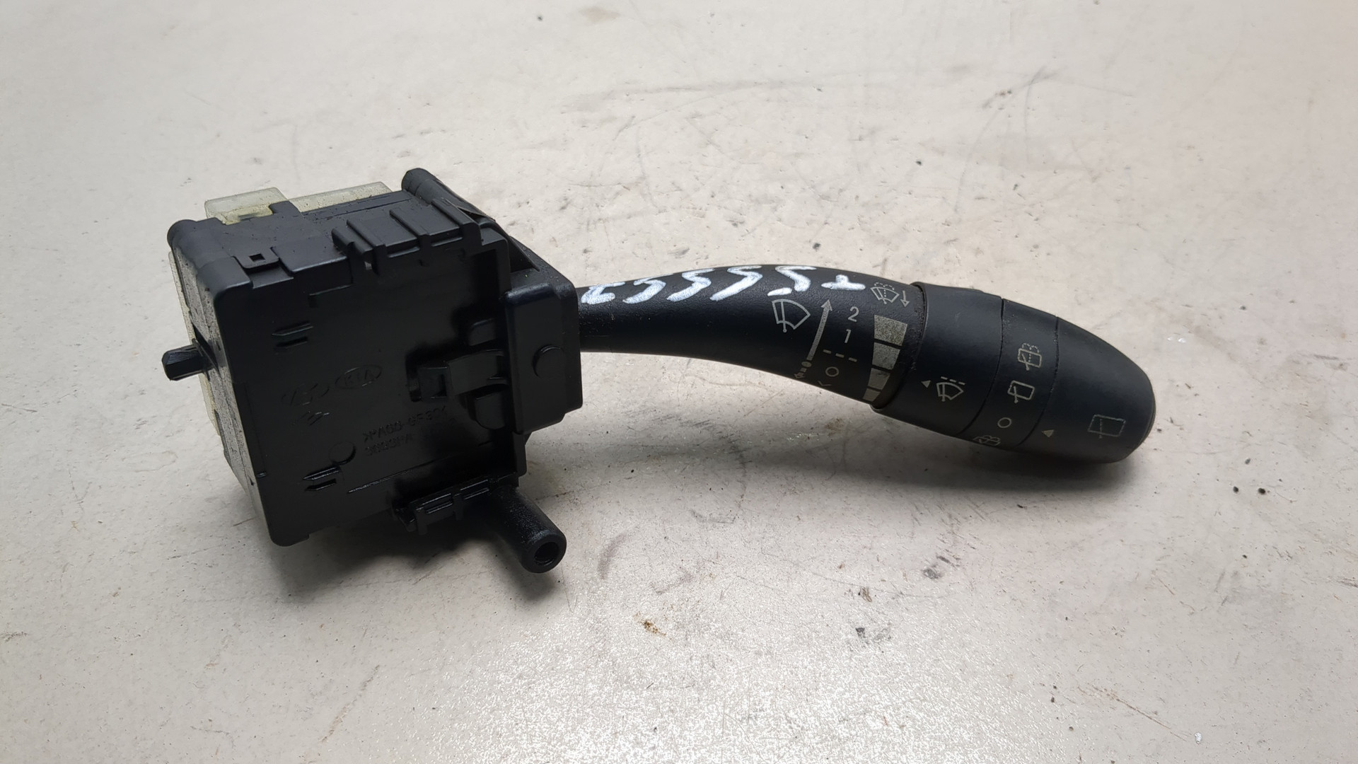 Переключатель поворотов подрулевой