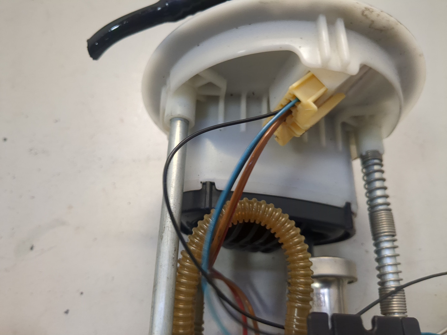 Насос топливный электрический