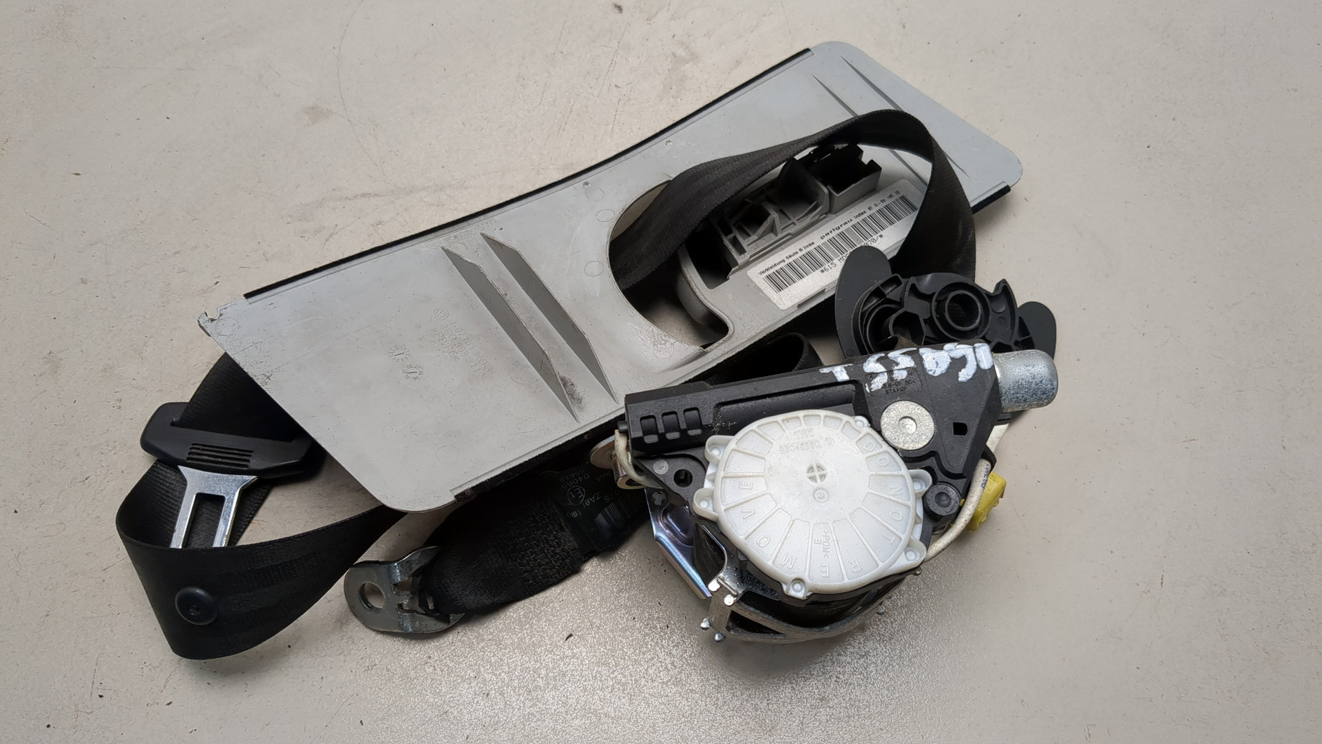 Ремень безопасности