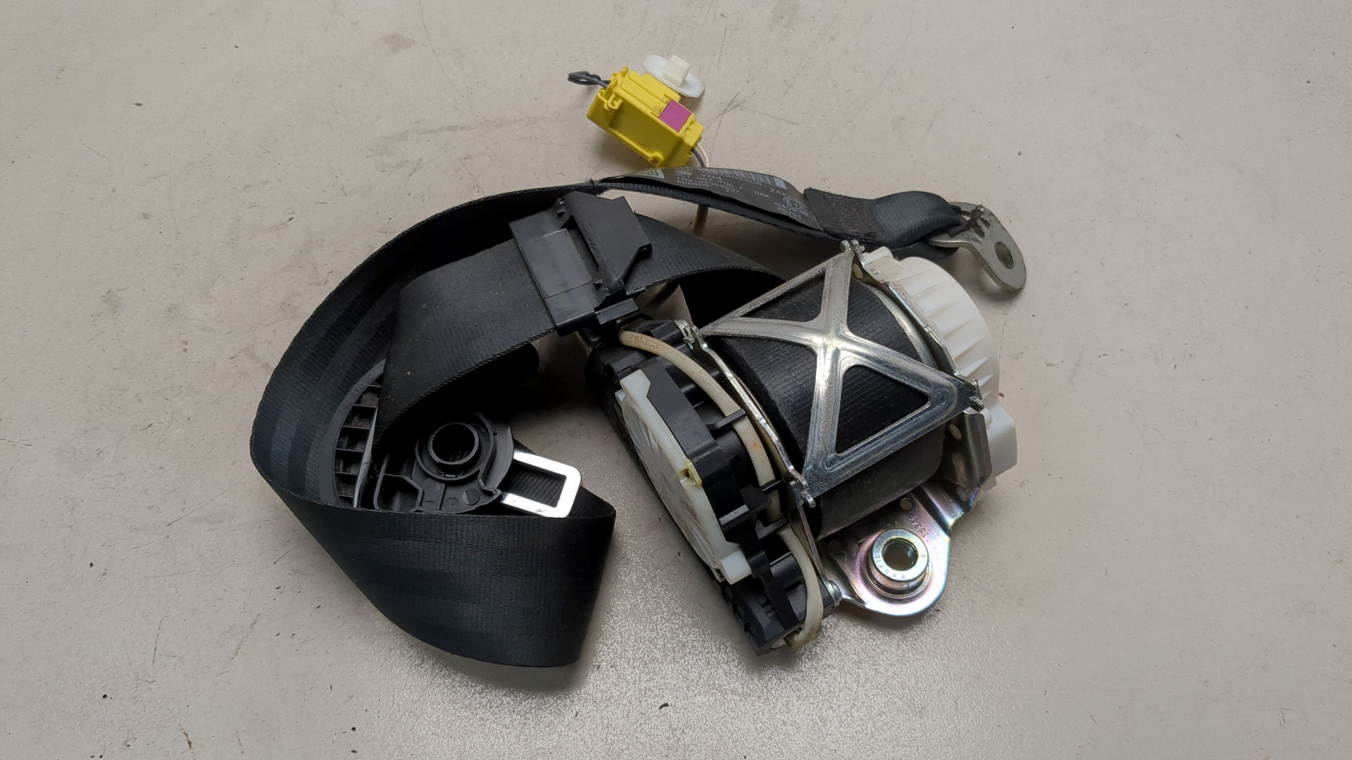 Ремень безопасности