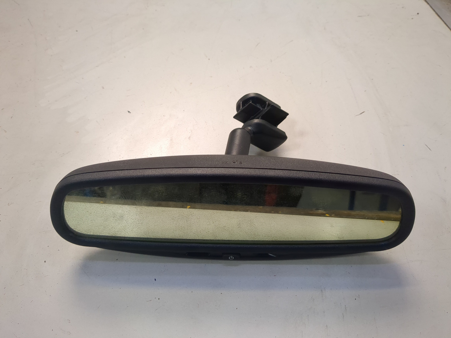Зеркало заднего вида