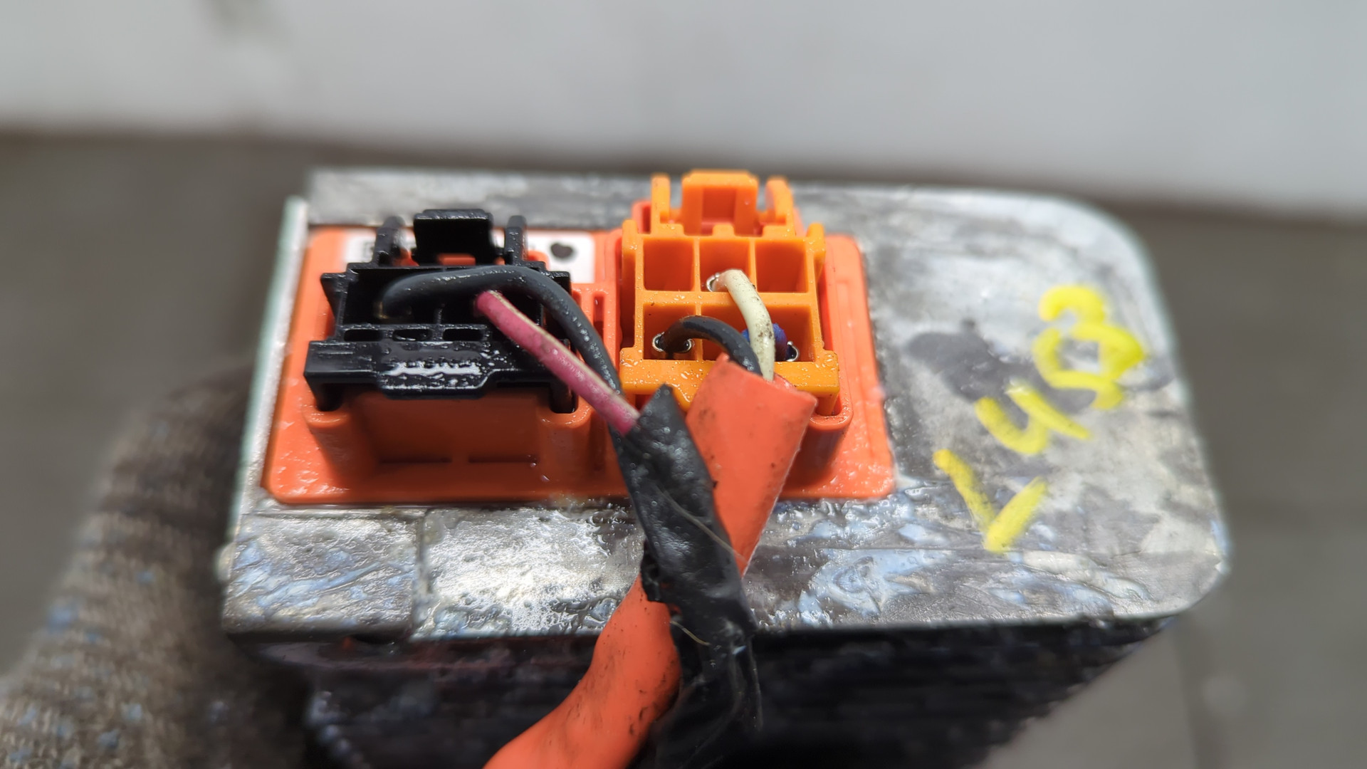 Преобразователь напряжения (адаптер)