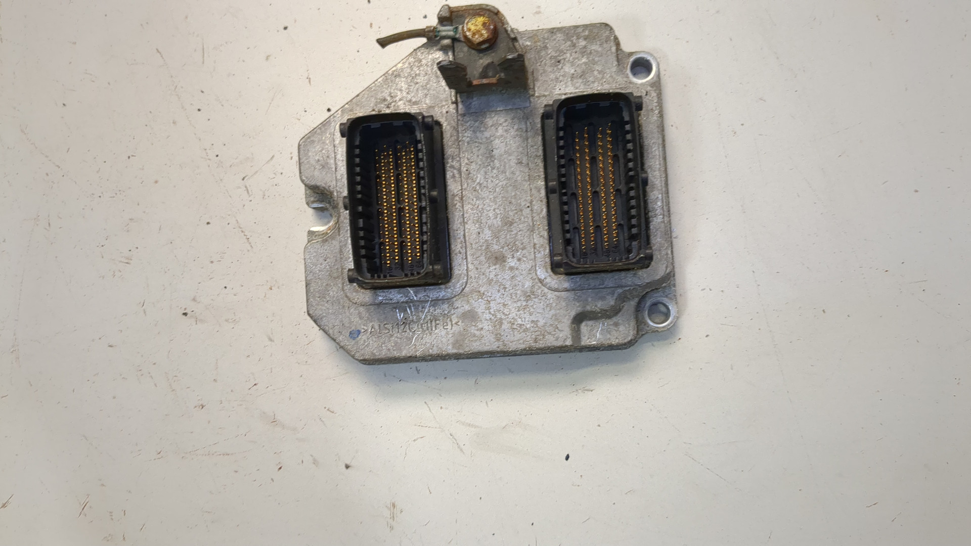 Блок управления двигателем