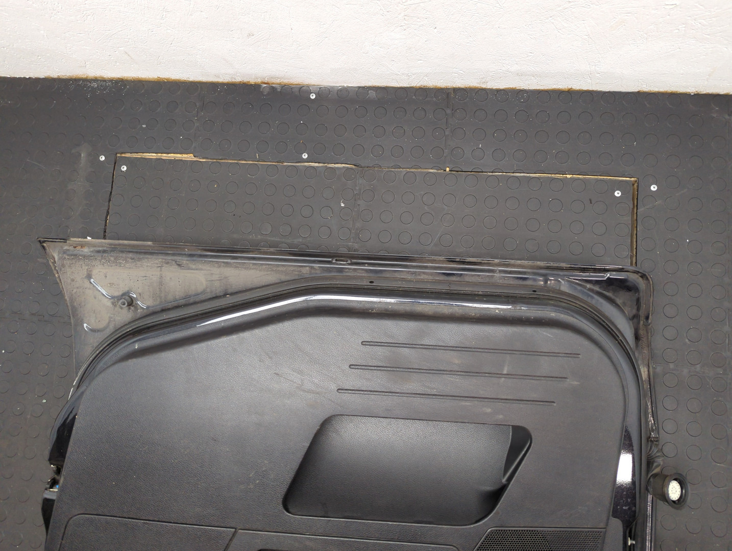 Дверь передняя правая