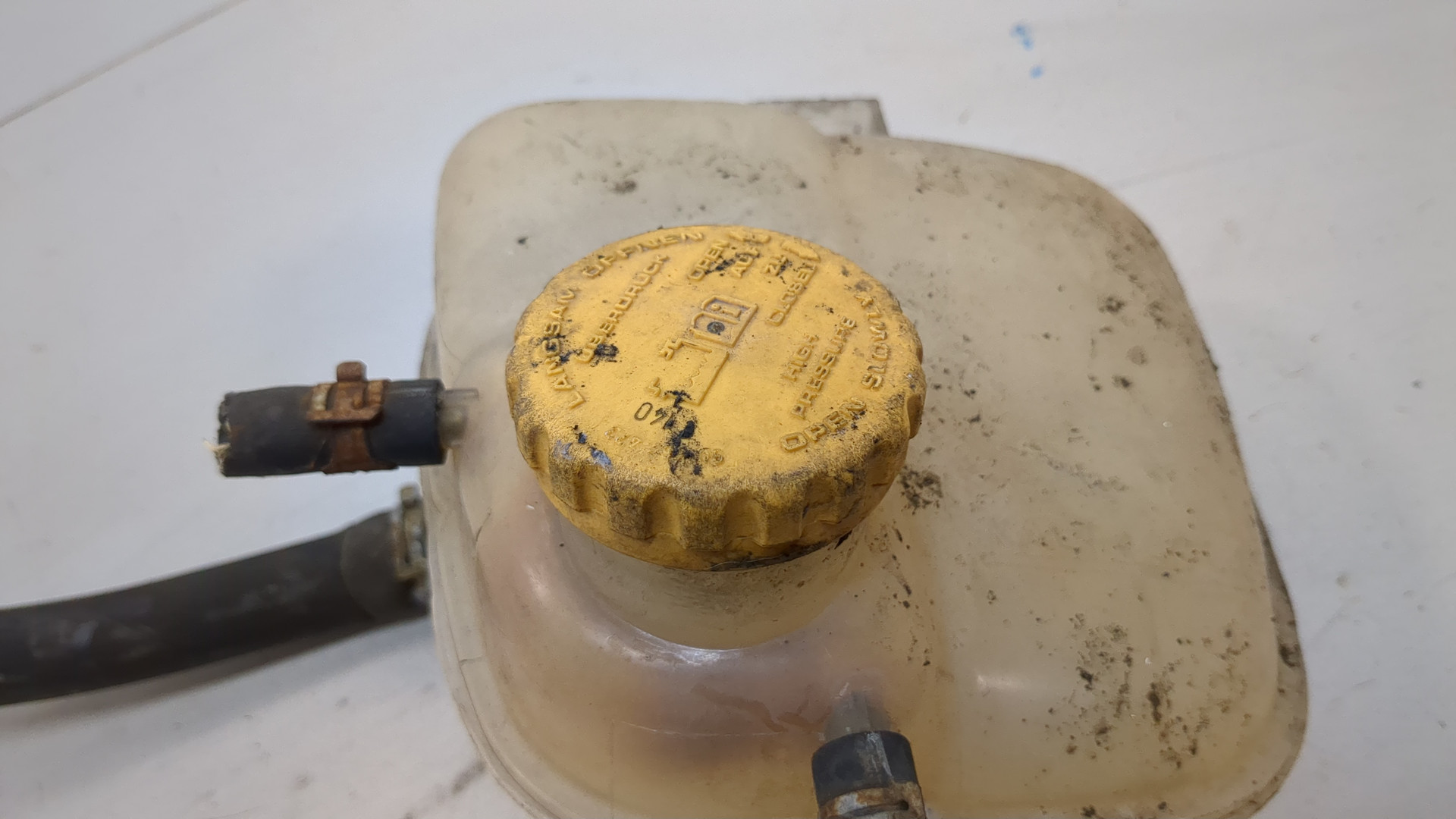 Бачок расширительный