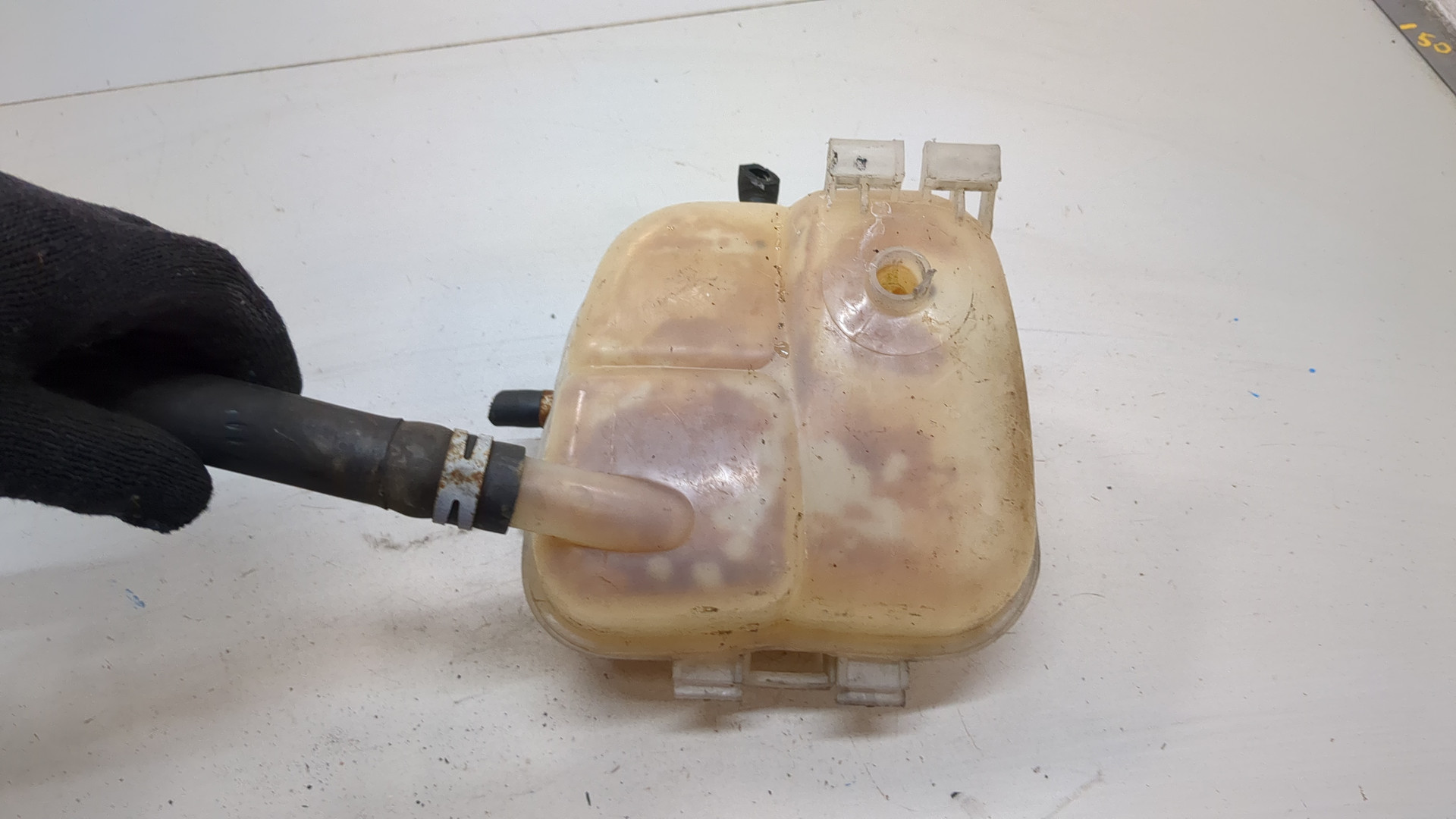 Бачок расширительный