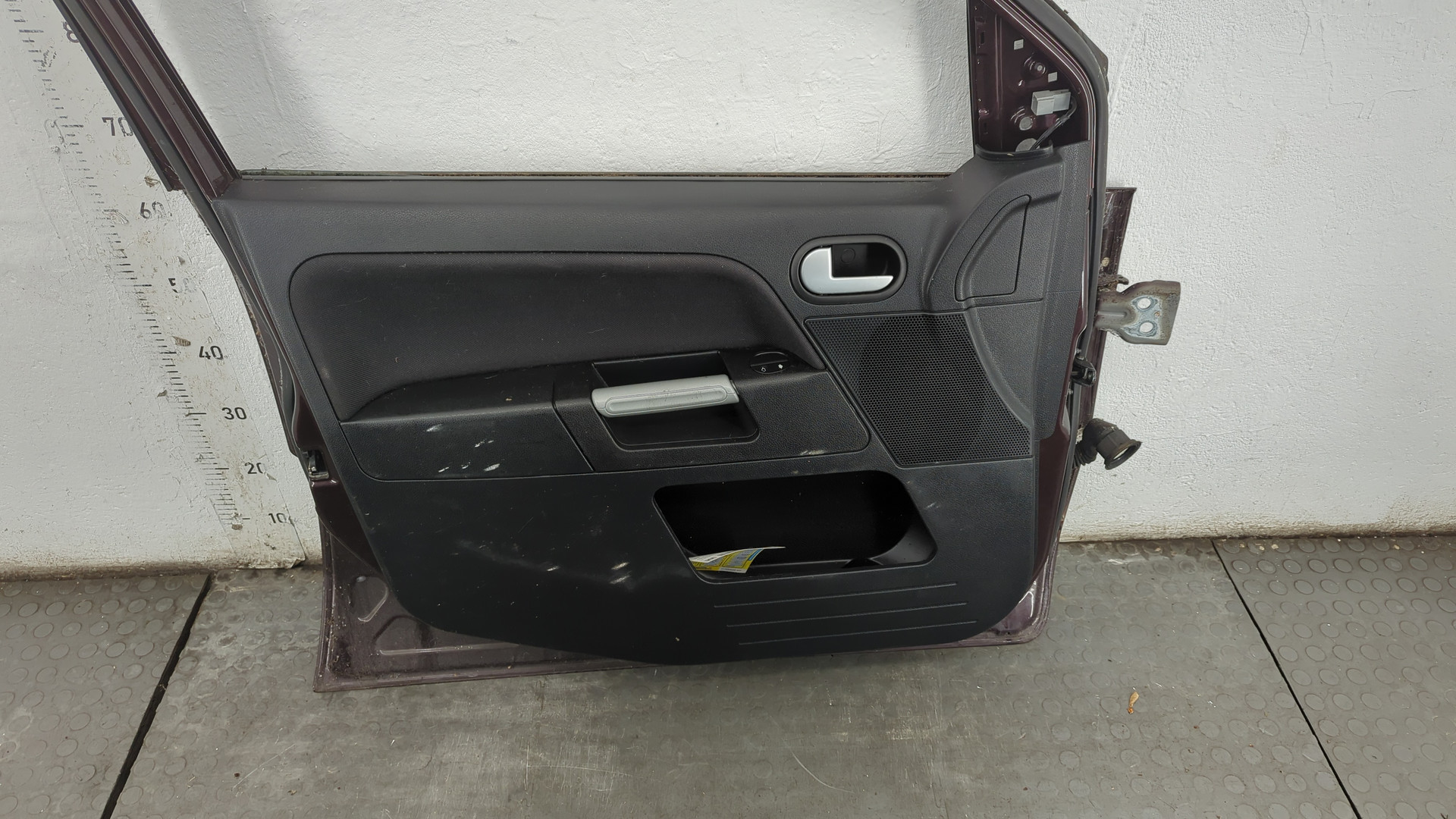 Дверь передняя левая