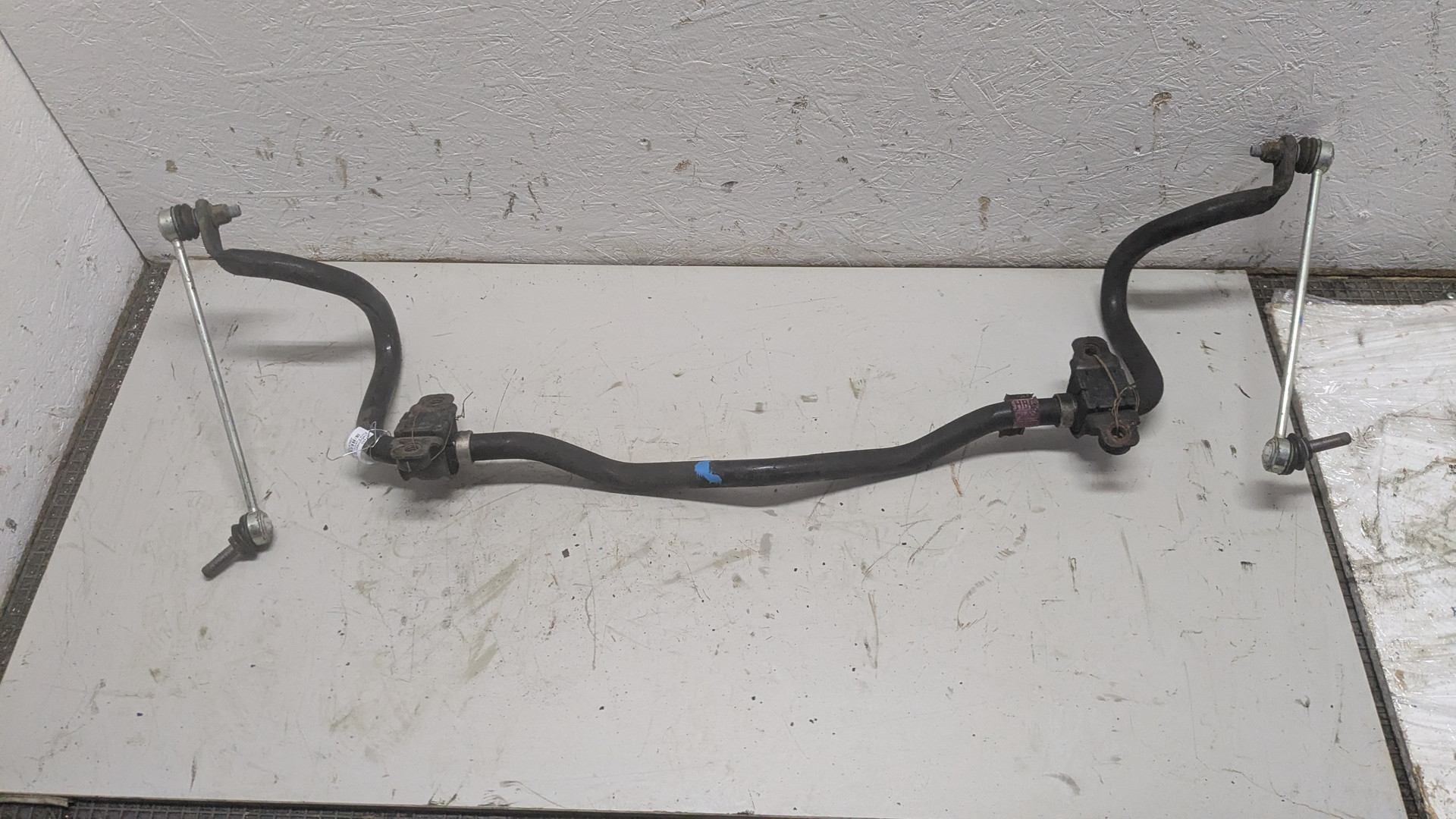 Стабилизатор передний