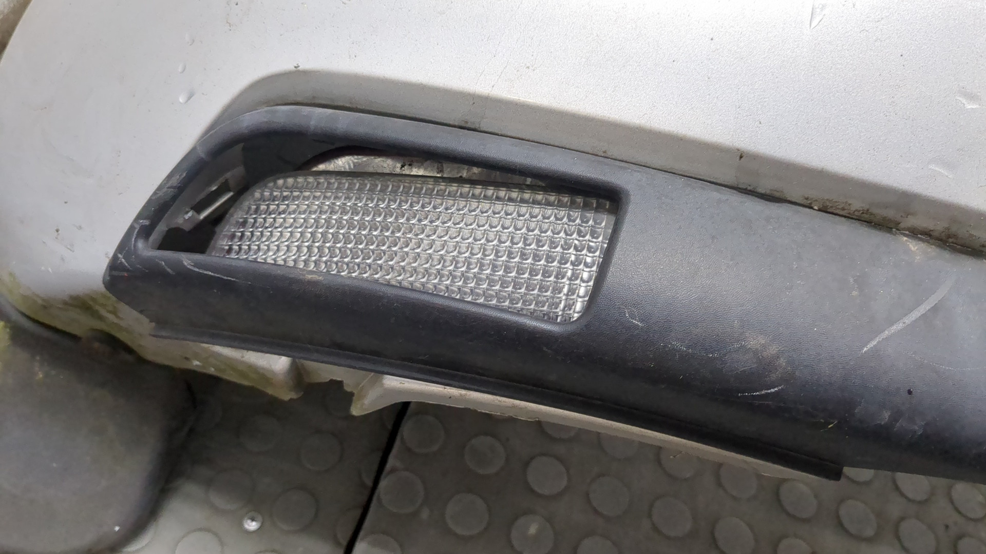 Бампер задний