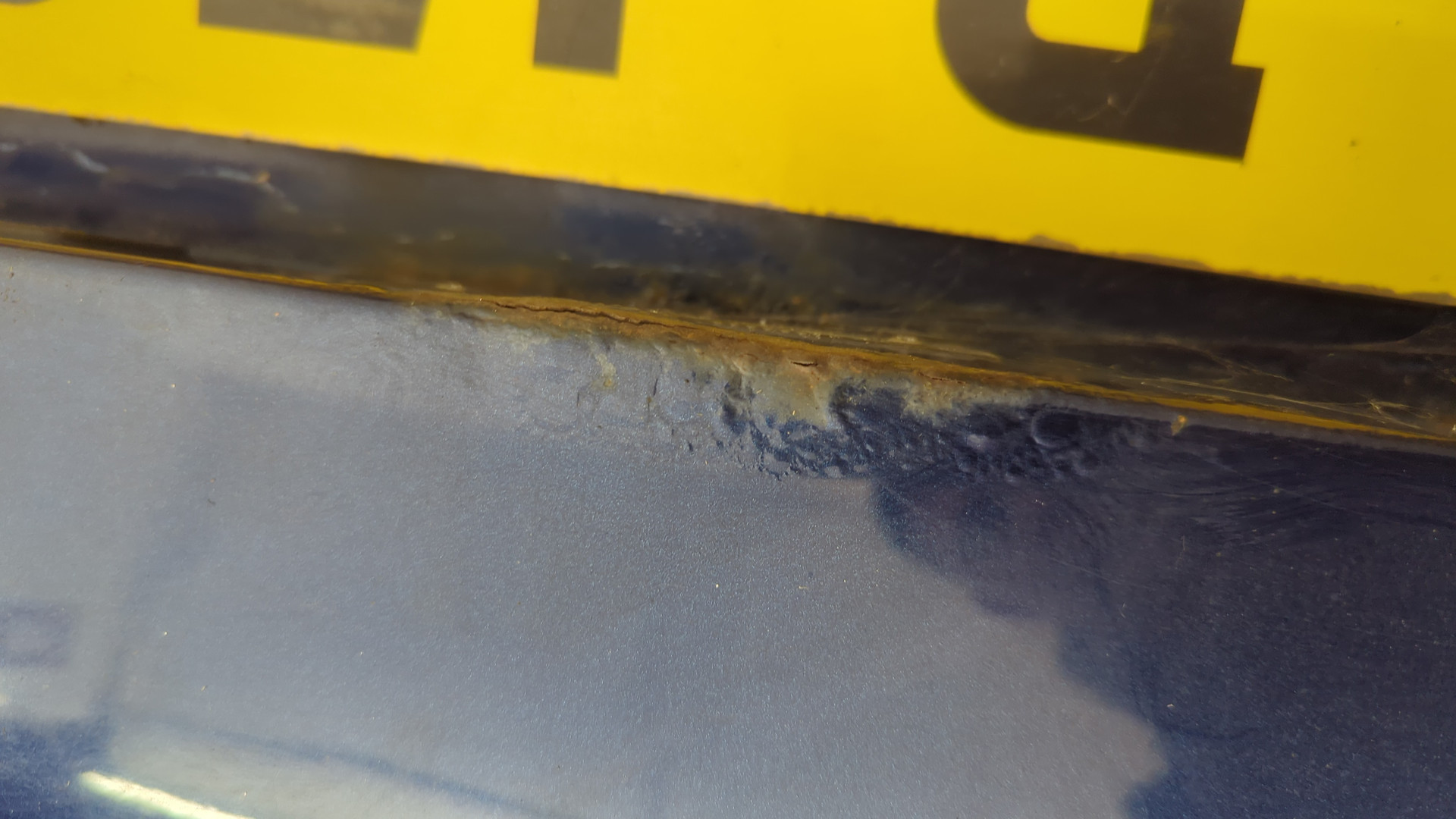 Дверь багажника