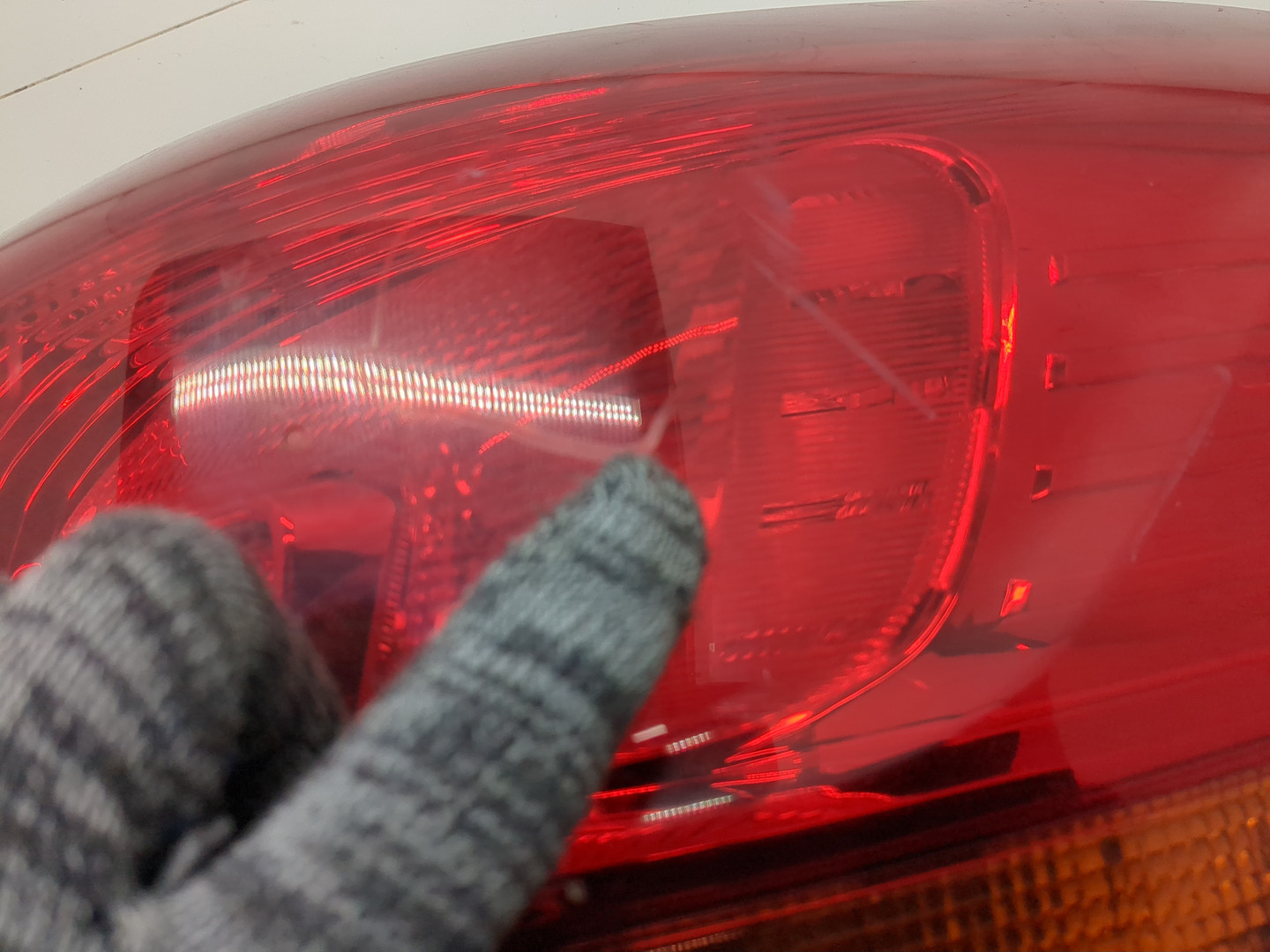 Фонарь задний правый