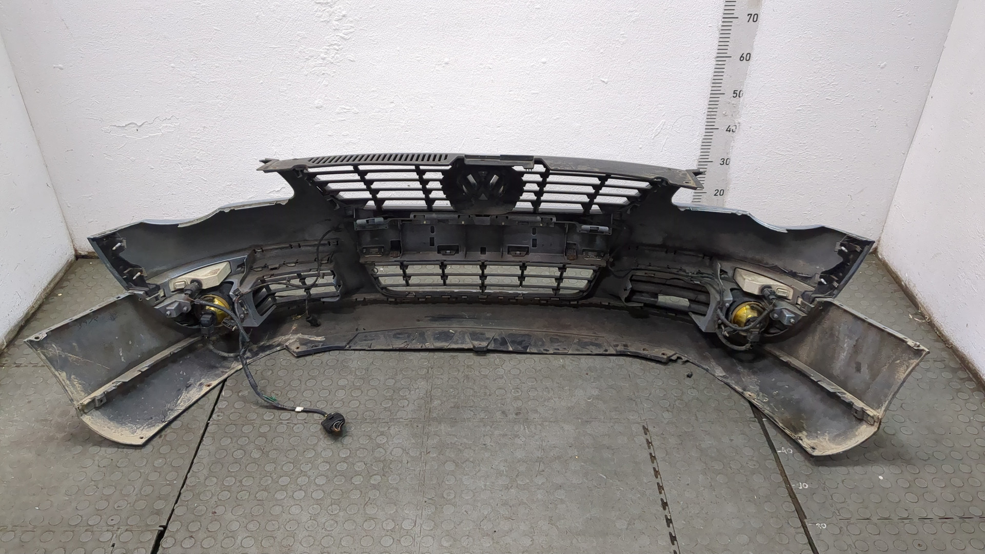 Бампер передний