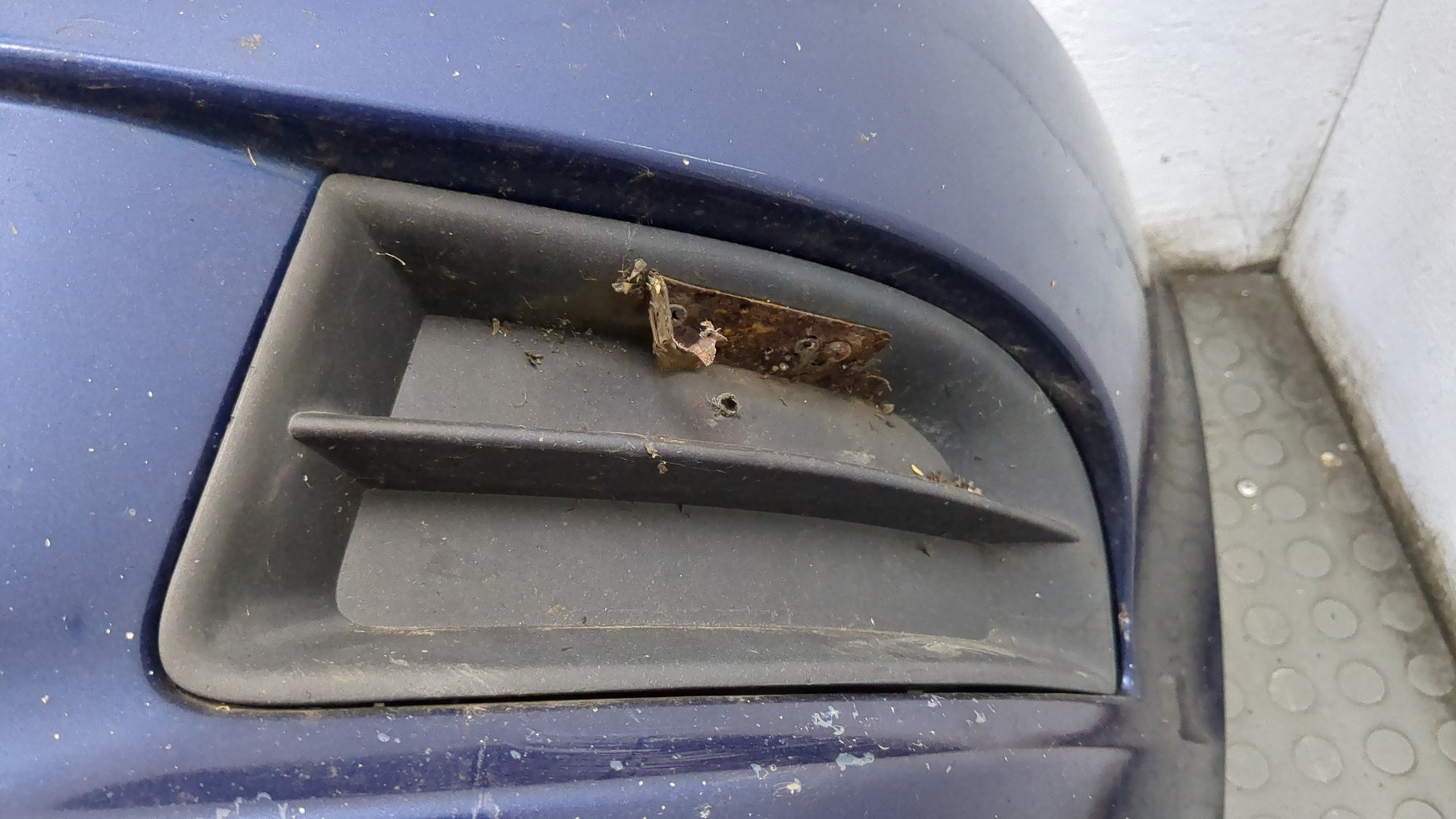 Бампер передний