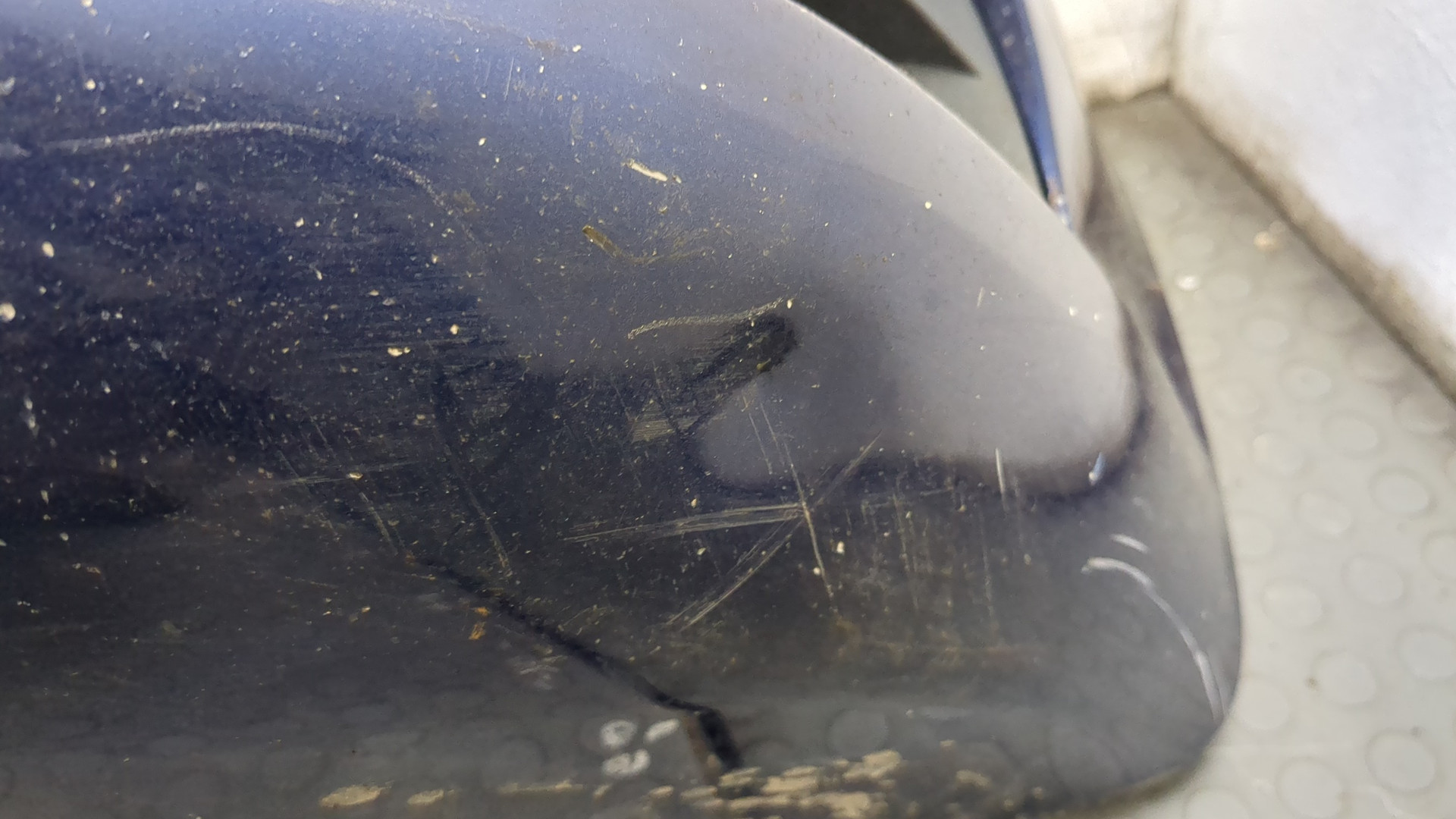 Бампер передний