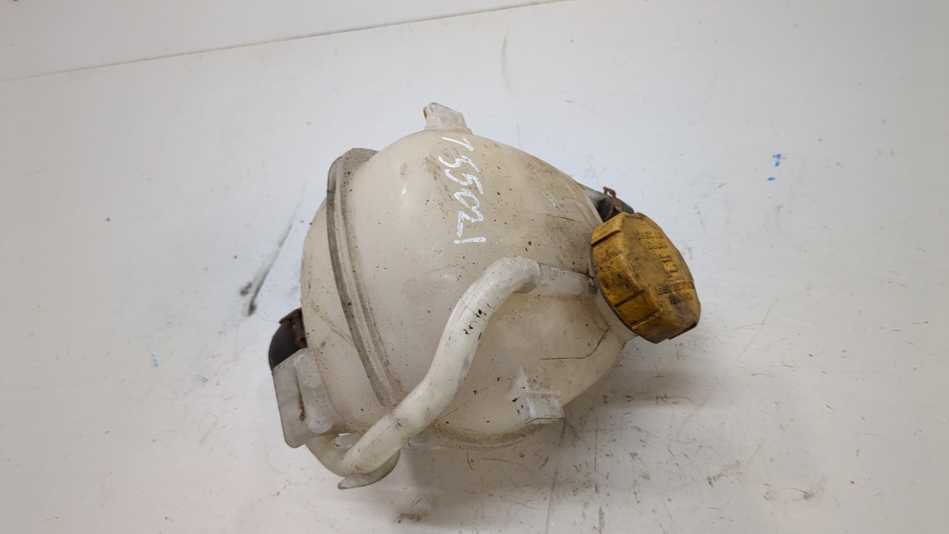 Бачок расширительный