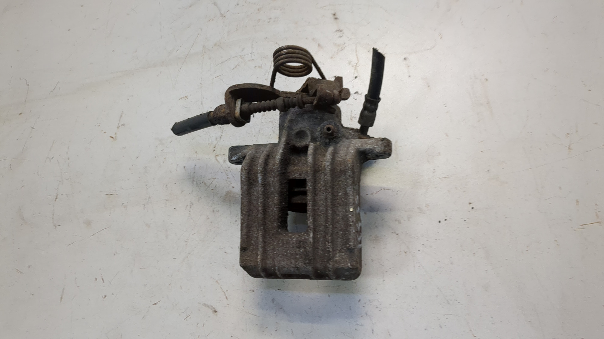 Суппорт задний правый