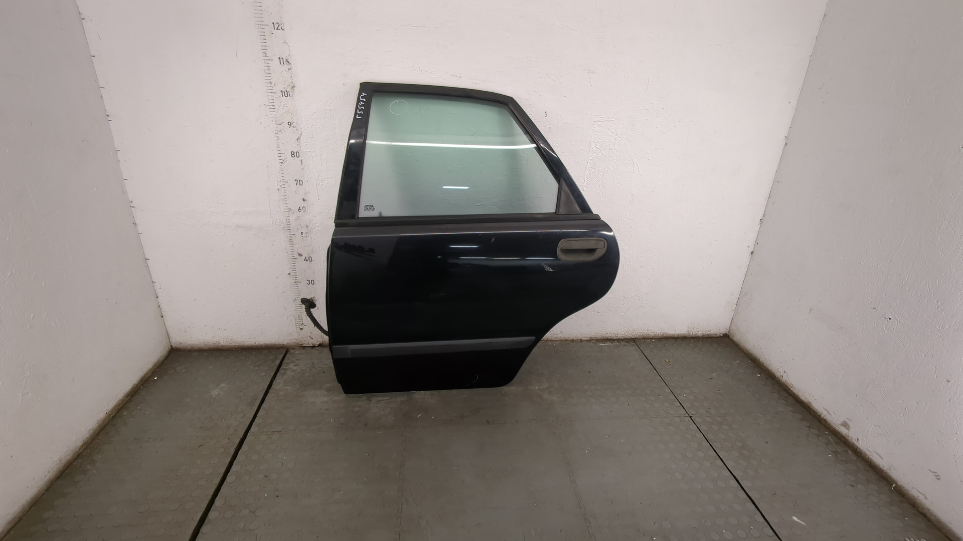 Дверь задняя левая