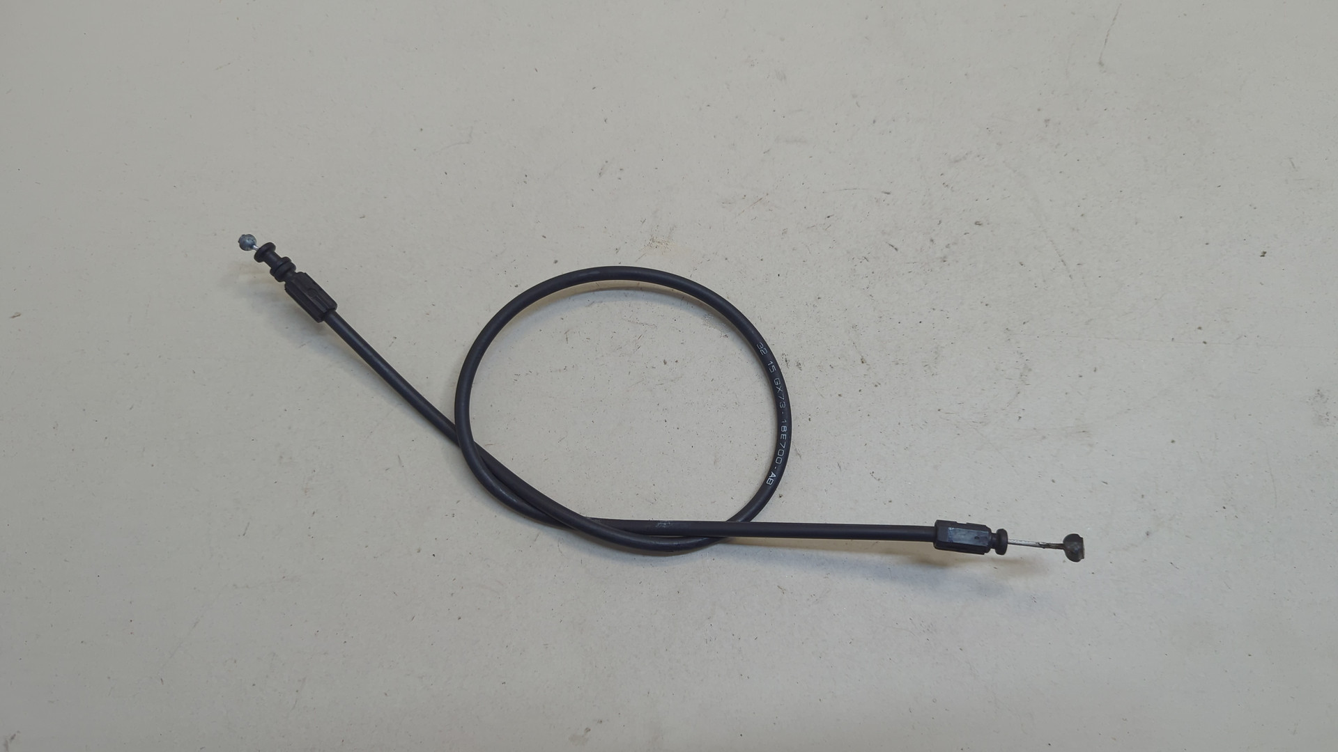 Трос открывания капота