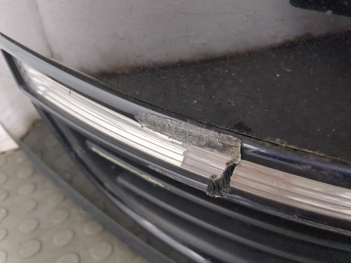 Бампер передний