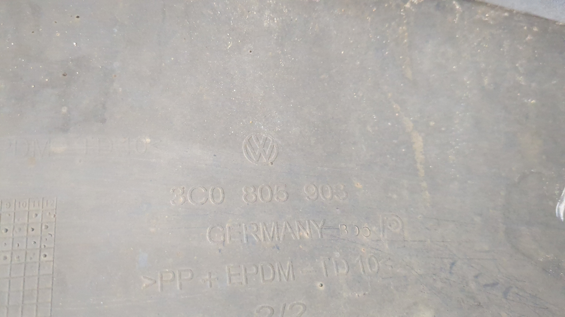 Бампер передний