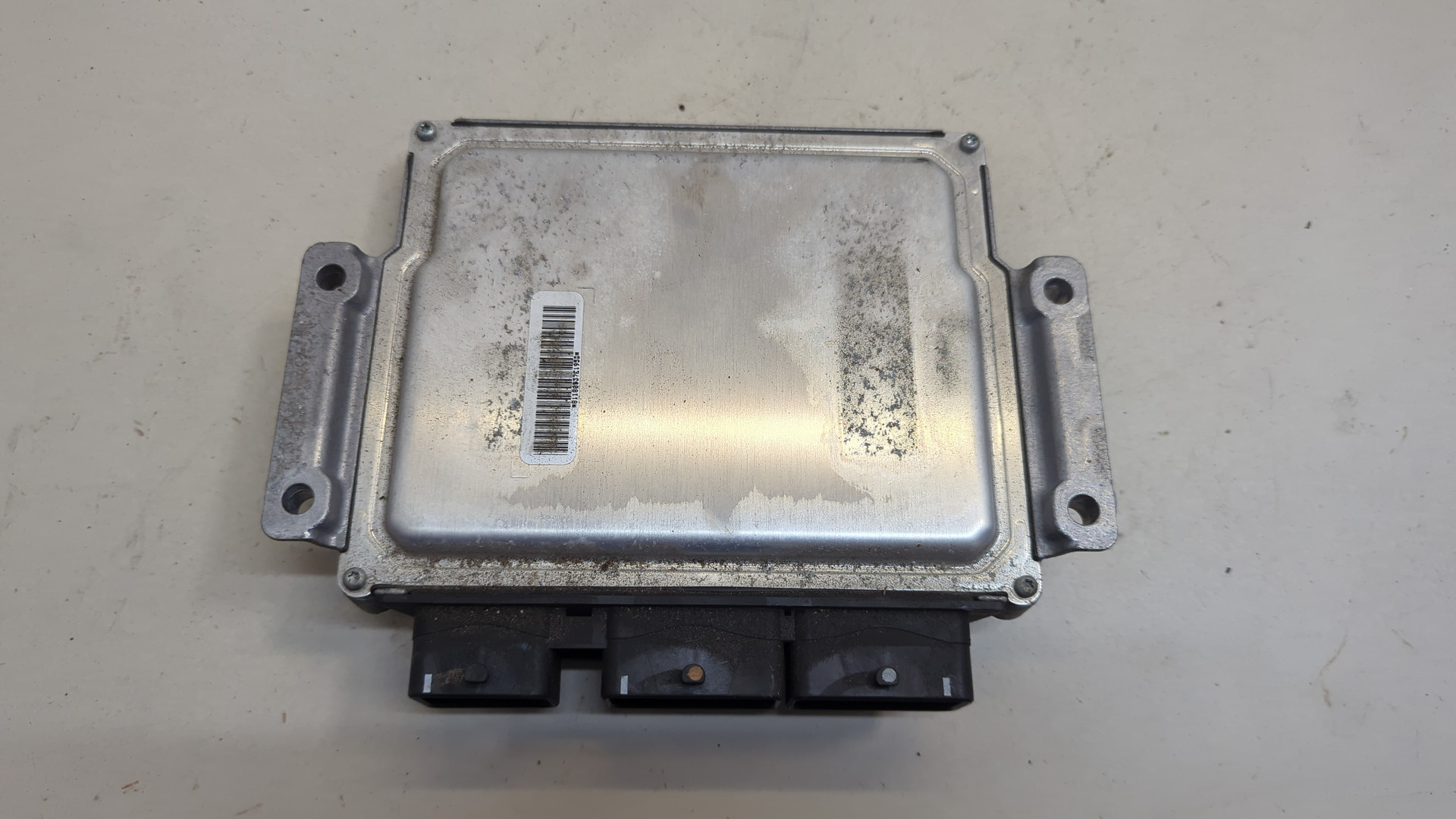 Блок управления двигателем