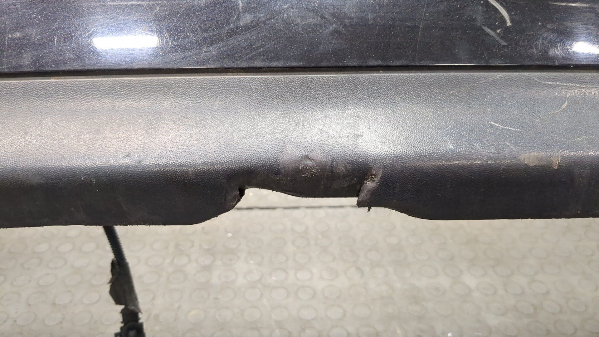 Бампер задний