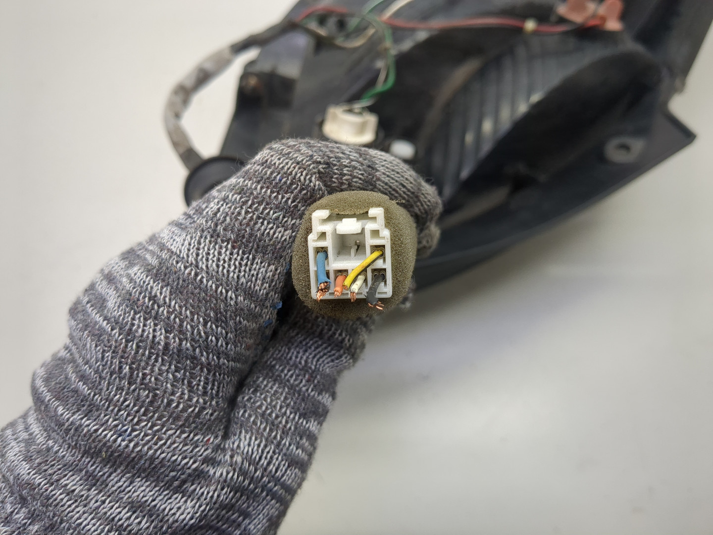 Фонарь задний правый